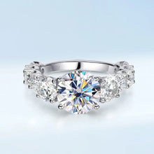 Load image into Gallery viewer, Exquisite 9.8 Ct.TW Round Brilliant VVS Diamond Halo Engagement Ring
