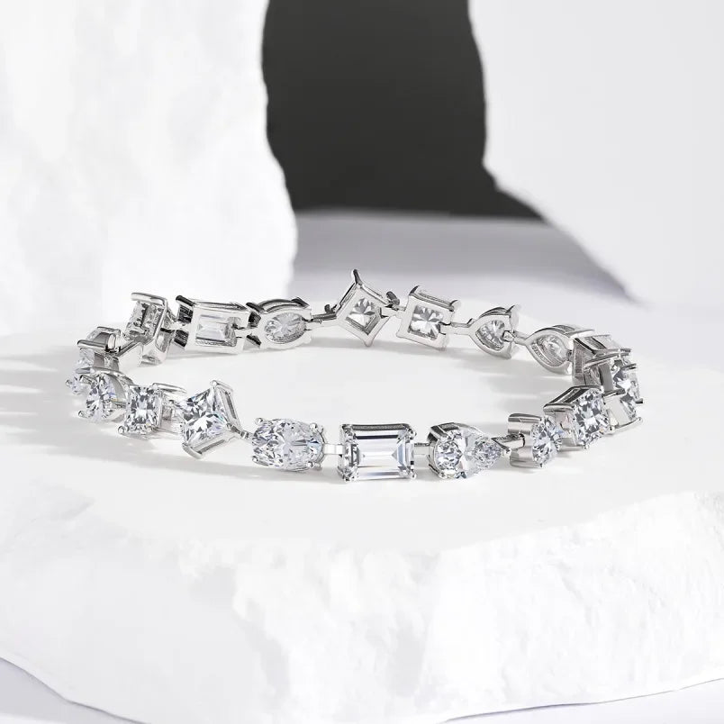 Certified 18 Ct.TW Irregular Brilliant VVS/D Diamond Glace Cocktail Chain Bracelet in 18K White Gold