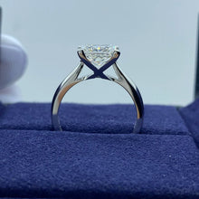 Load image into Gallery viewer, Certified IGI 2.0 Ct.TW Princess Brilliant VS/ DE Classic Anniversary Diamond Ring in 14K White Gold