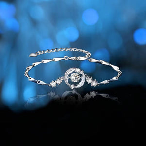 Certified 0.5 Ctw Round Brilliant VVS Lab Diamond Charm Feather Bracelet