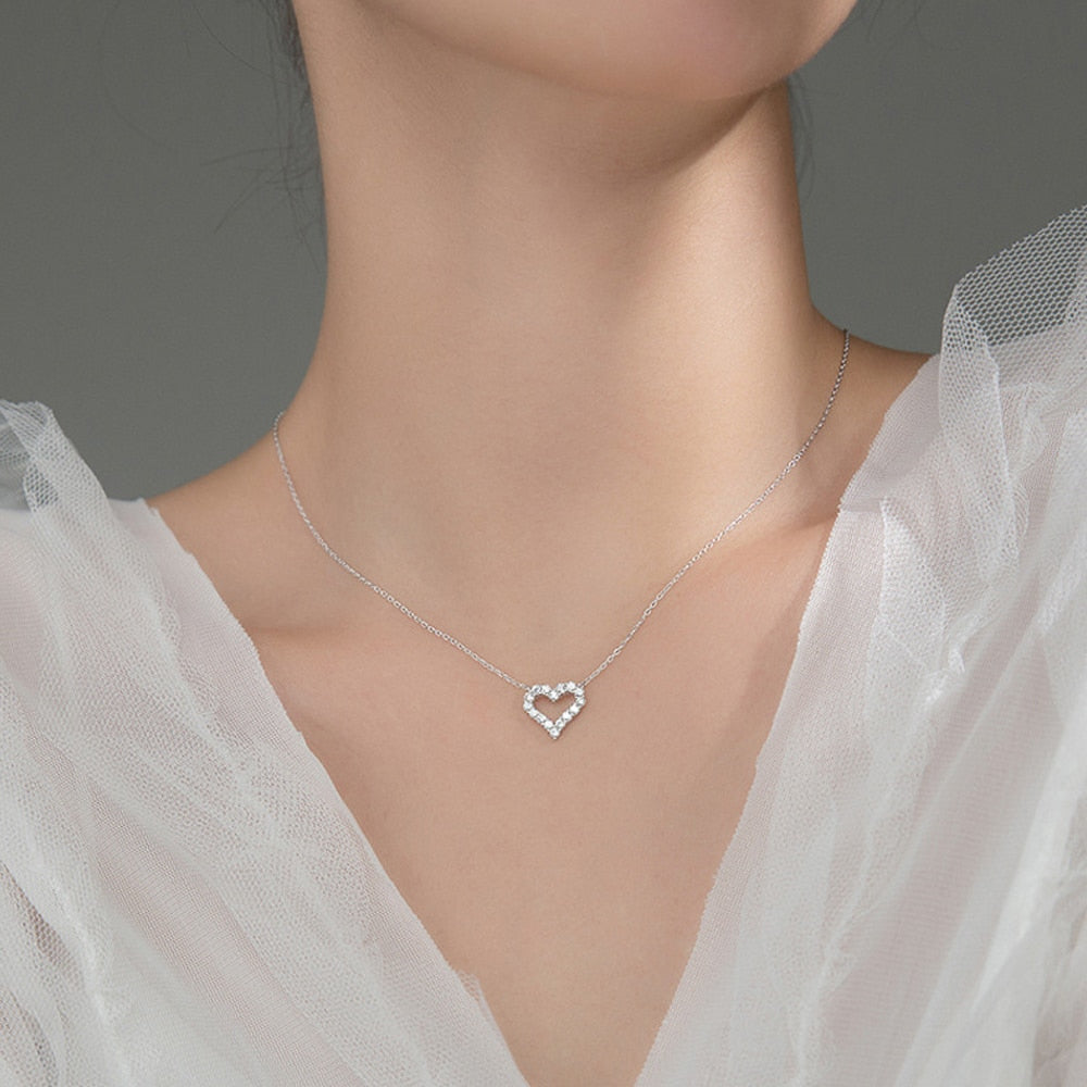 Certified 2.0 Ctw Round Brilliant VVS Lab-Created Eternity Heart Love Connected Diamond Pendant Necklace in 18K White Gold