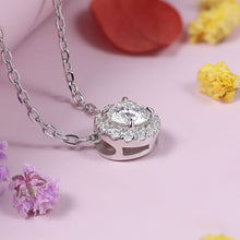 Load image into Gallery viewer, Certified 1.15 Ctw Round Brilliant VVS Diamond Pendant Necklace 18K