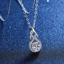 Load image into Gallery viewer, Certified 1.0 Ct.TW Round Brilliant VVS1 4Claw Pendant Necklace