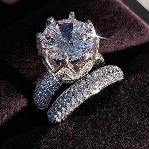 Luxurious 4.91 Ctw Round Semi-Precious Gems High Carbon Diamond Rings