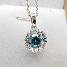 Load image into Gallery viewer, Certified 1.0 Ctw Round Brilliant VVS Diamond Knot Pendant Necklace