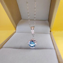 Load image into Gallery viewer, Certified 1.0 Ctw Multi-Colored Round Brilliant VVS Diamond Necklace