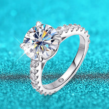 Load image into Gallery viewer, Certified 4.15 Ct.TW Round Brilliant VVS Glamour Diamond Solitaire Wedding Ring in 18K White Gold