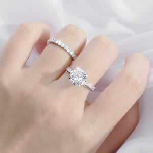 Certified 4.15 Ct.TW Round Brilliant VVS Glamour Diamond Solitaire Wedding Ring in 18K White Gold